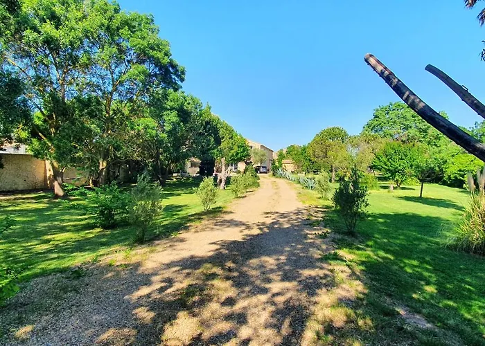 Maison Charmante A Avec Piscine Et Jardin 펜션 나르본