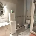 Dom wakacyjny Maison Charmante A Avec Piscine Et Jardin