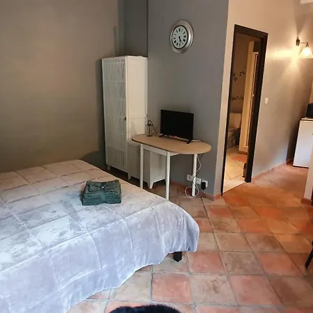 Maison Charmante A Avec Piscine Et Jardin *