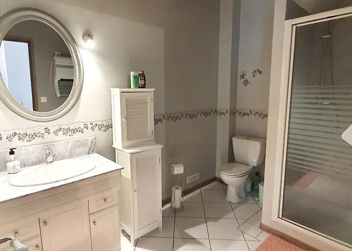 Holiday home Maison Charmante A Avec Piscine Et Jardin
