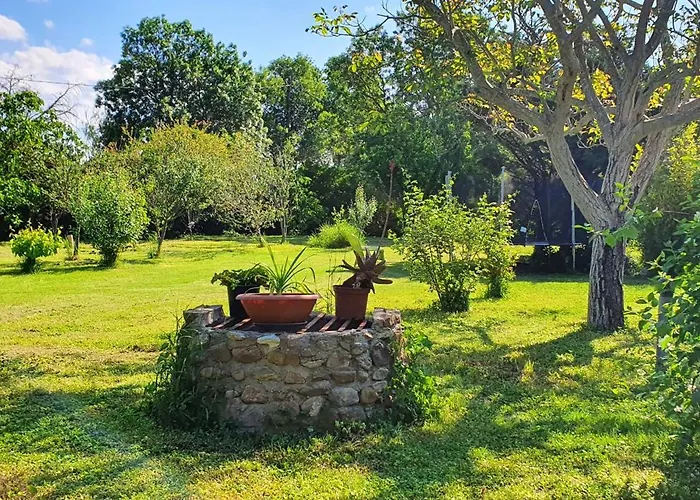 Holiday home Maison Charmante A Avec Piscine Et Jardin *